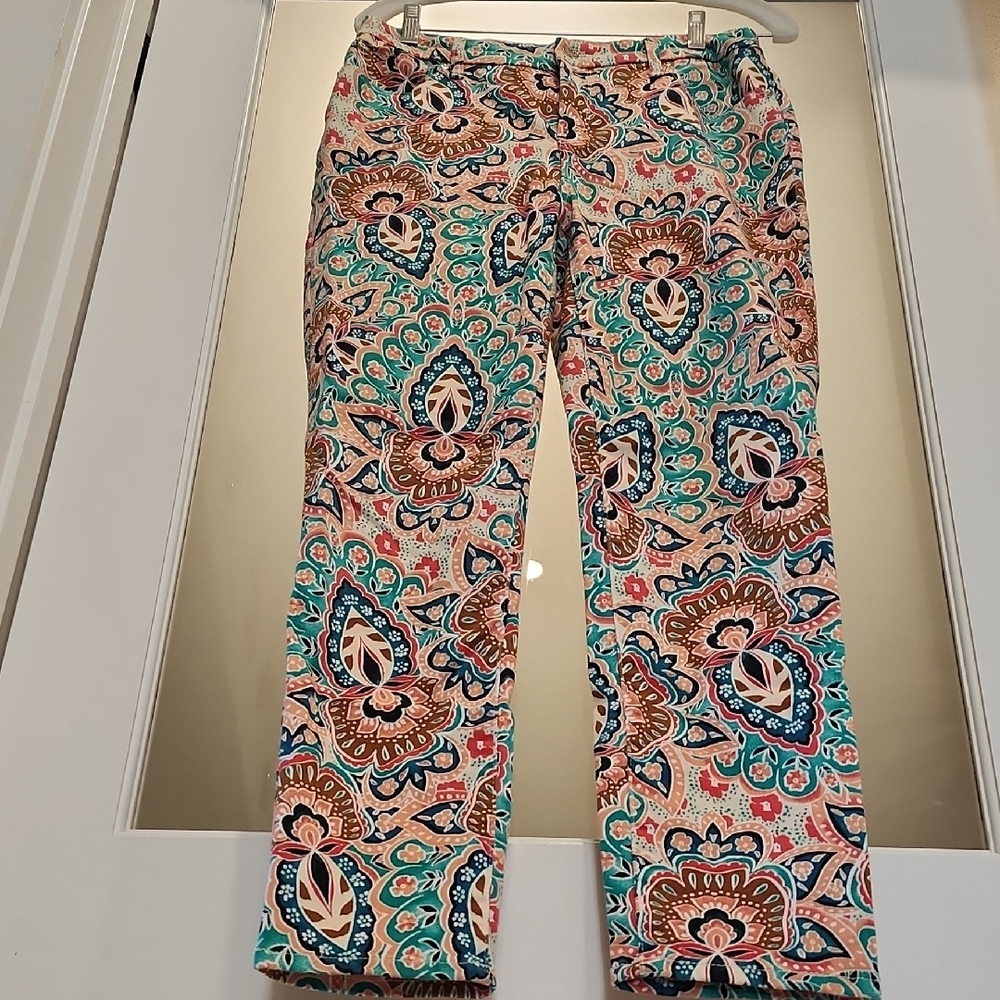 Perfect For Spring!!  Chico's Multicolor Paisley/So Slimming Ankle Pant